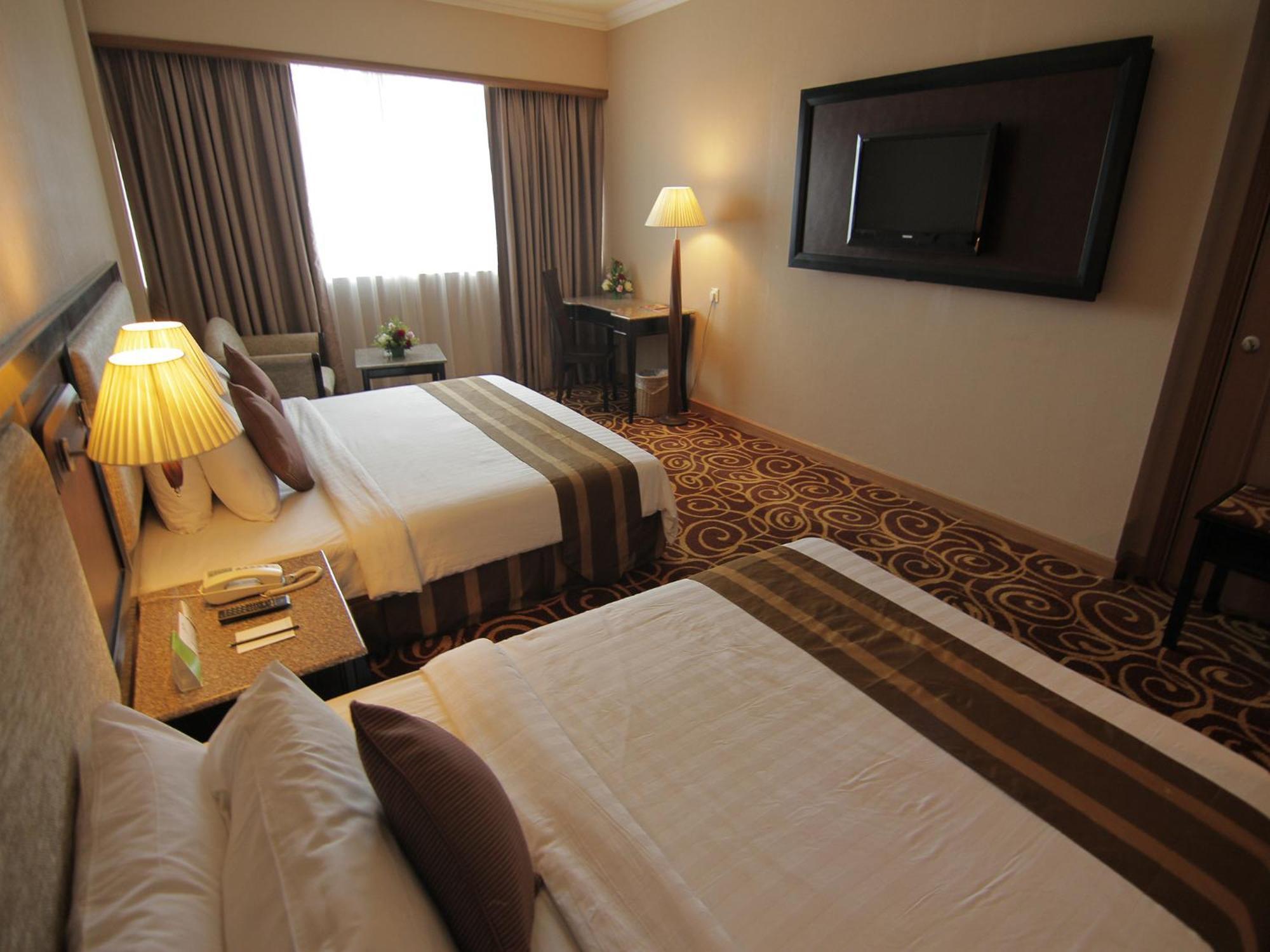 Mega Hotel Sdn Bhd Miri Eksteriør bilde