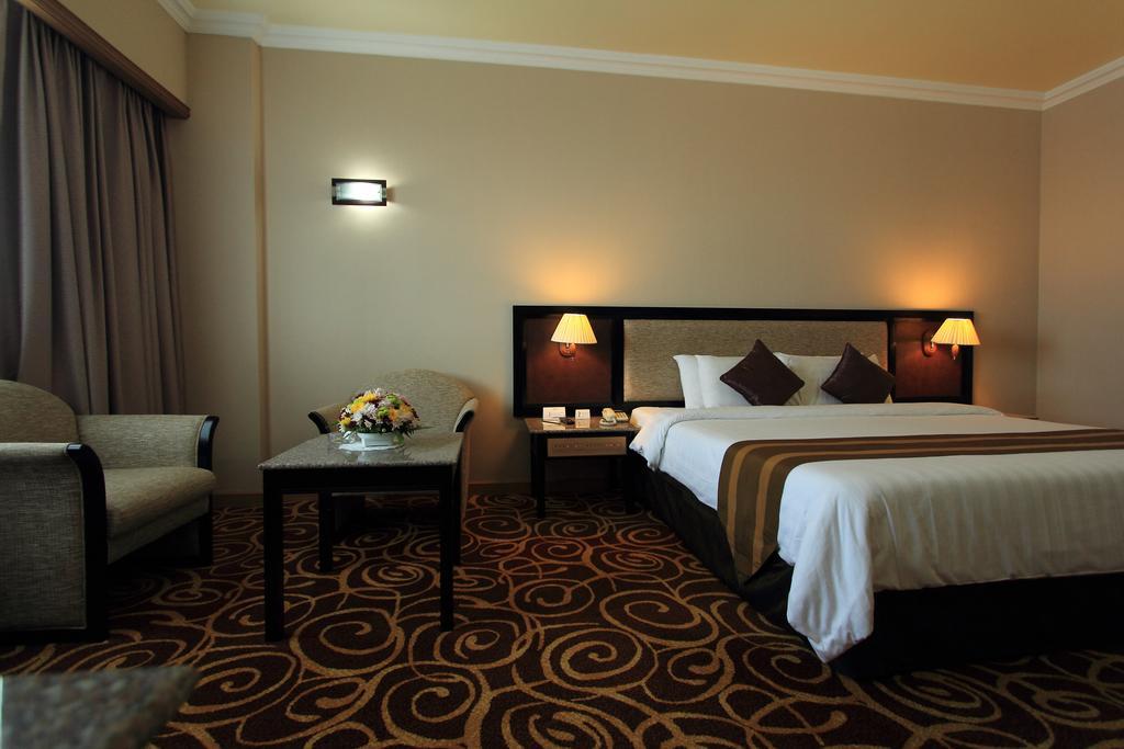 Mega Hotel Sdn Bhd Miri Rom bilde