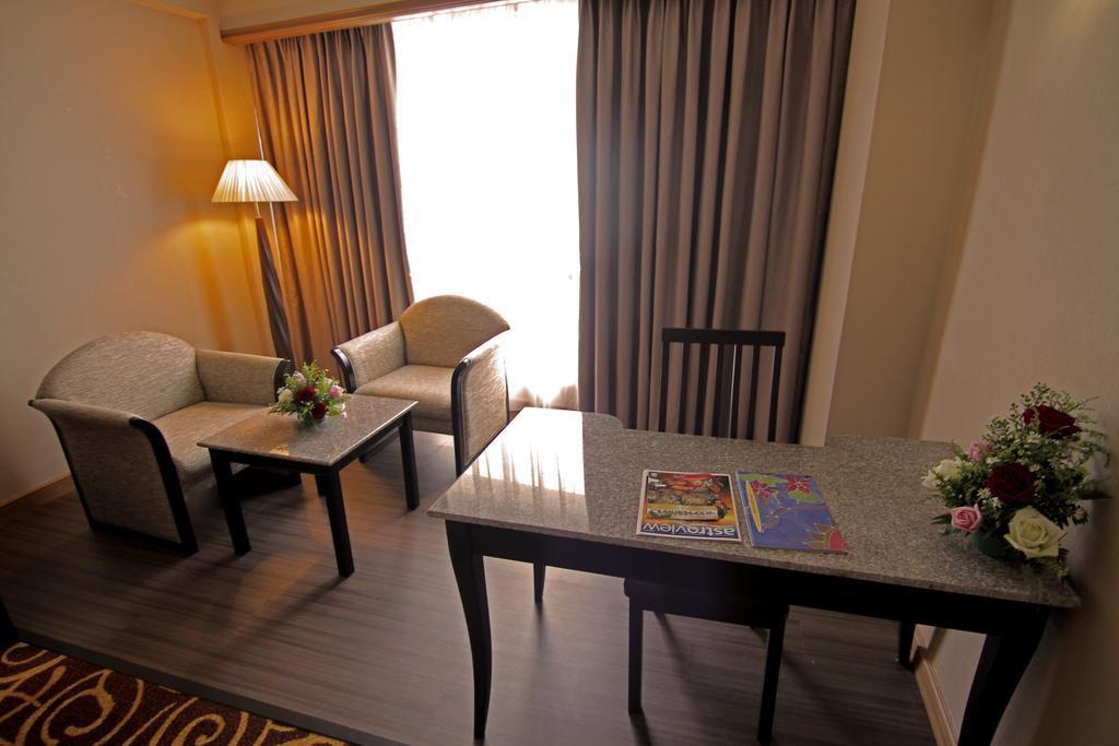 Mega Hotel Sdn Bhd Miri Rom bilde