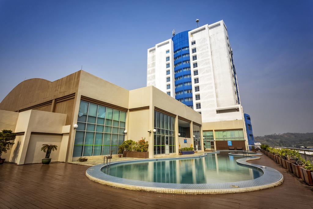 Mega Hotel Sdn Bhd Miri Eksteriør bilde