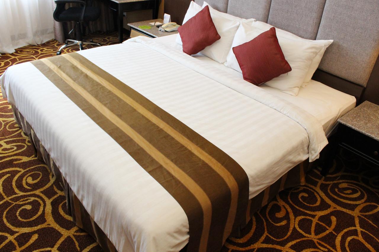 Mega Hotel Sdn Bhd Miri Eksteriør bilde