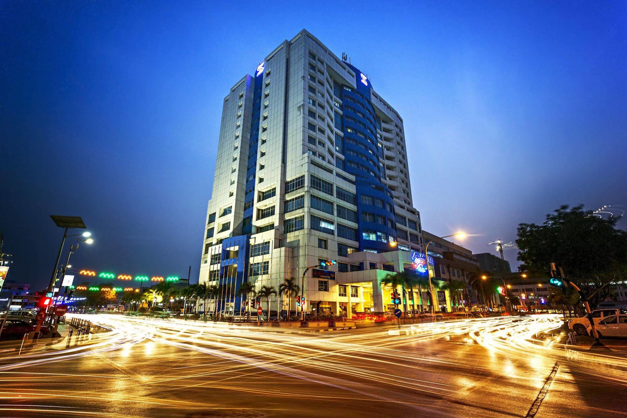 Mega Hotel Sdn Bhd Miri Eksteriør bilde