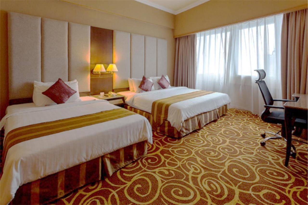 Mega Hotel Sdn Bhd Miri Eksteriør bilde